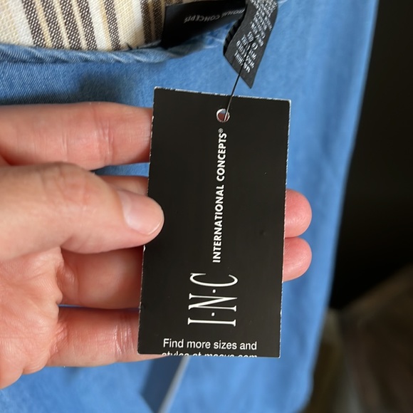 INC, cold shoulder, chambray top, bellowing sleeves, size 14, style factor 💯 - Picture 10 of 11